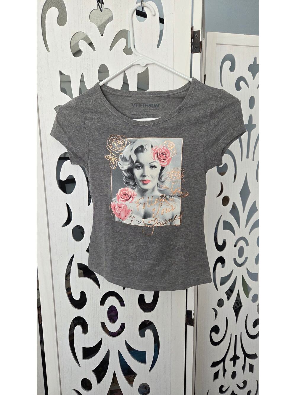 Fifth Sun Marilyn Monroe Graphic Tee Girls 6X Gray Pink Rose Short Sleeve Top
